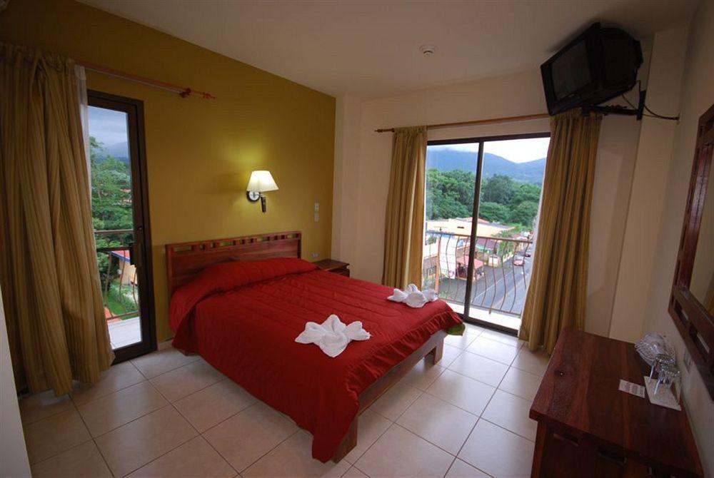 Hotel La Fortuna ภายนอก รูปภาพ