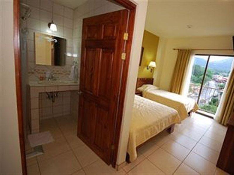 Hotel La Fortuna ภายนอก รูปภาพ