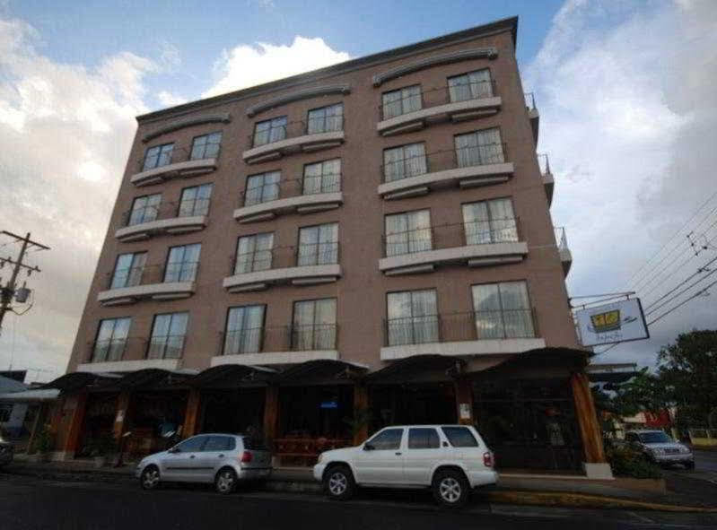 Hotel La Fortuna ภายนอก รูปภาพ