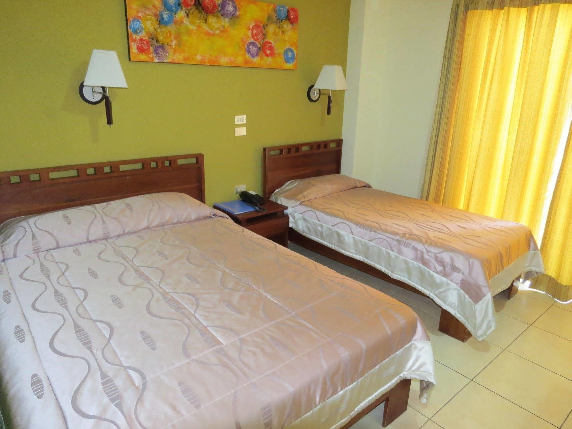 Hotel La Fortuna ภายนอก รูปภาพ