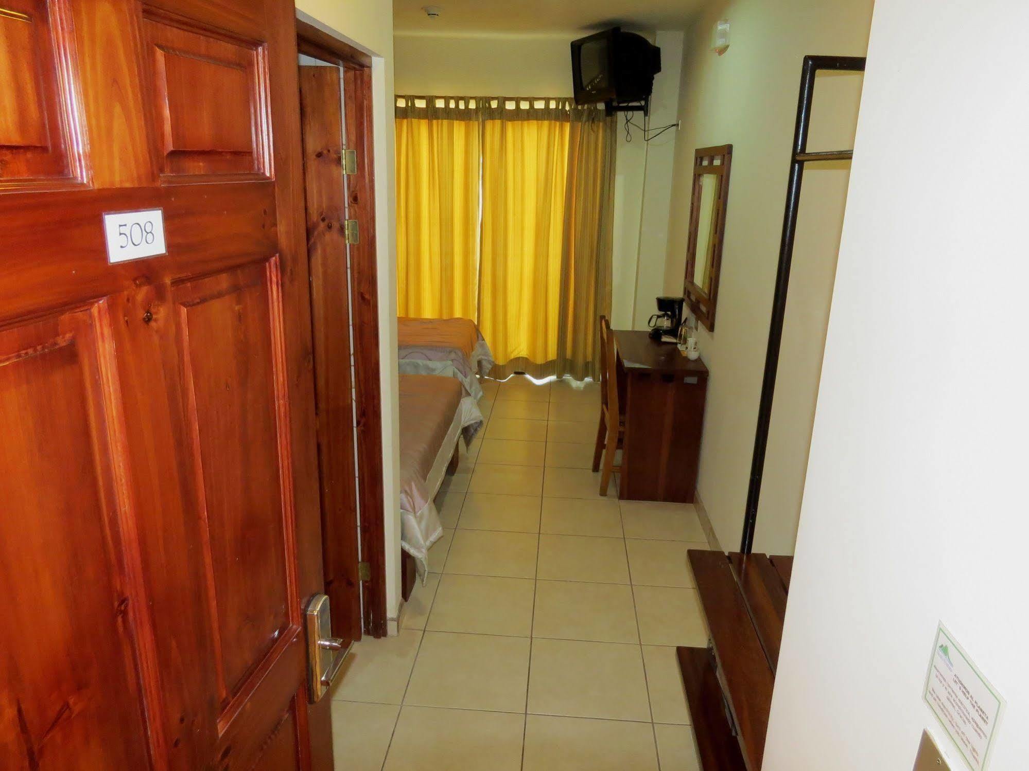 Hotel La Fortuna ภายนอก รูปภาพ