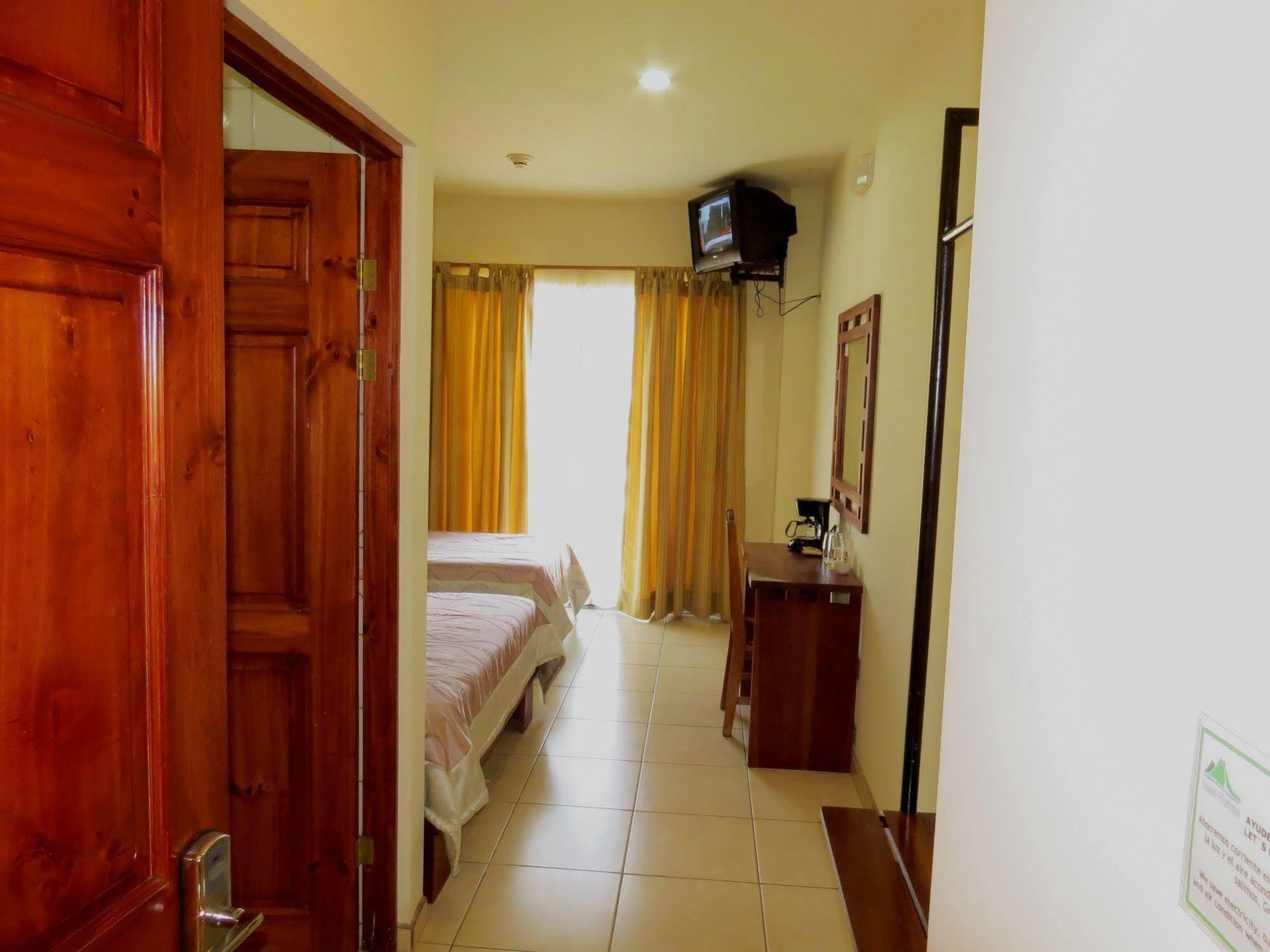 Hotel La Fortuna ภายนอก รูปภาพ
