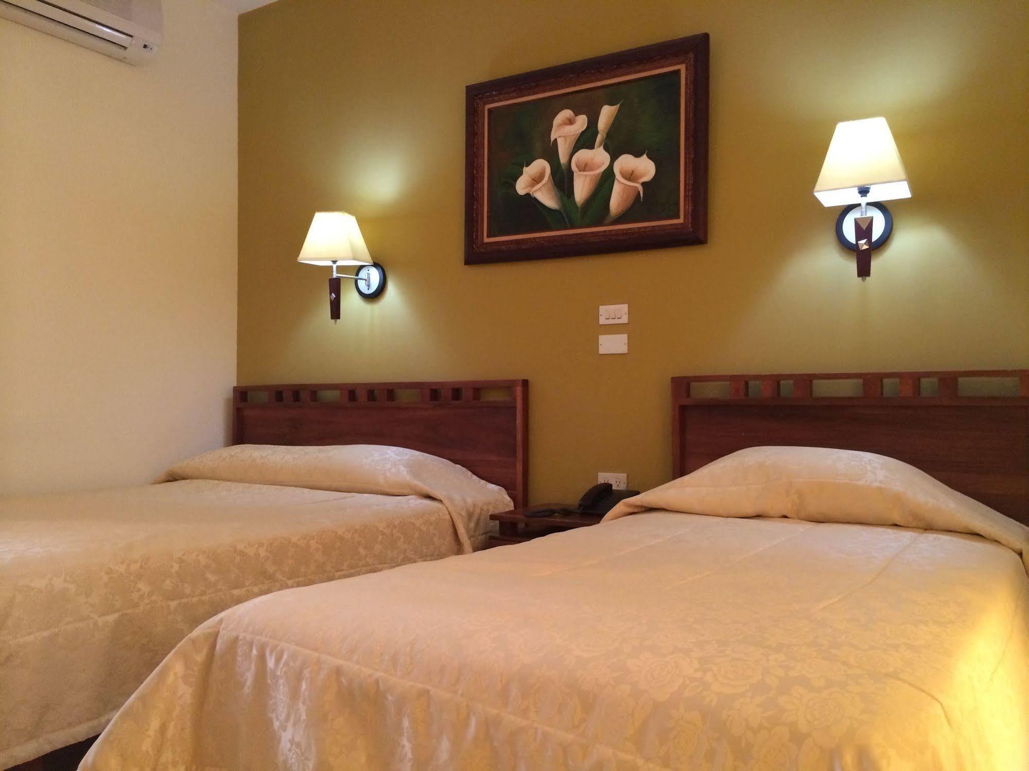 Hotel La Fortuna ภายนอก รูปภาพ