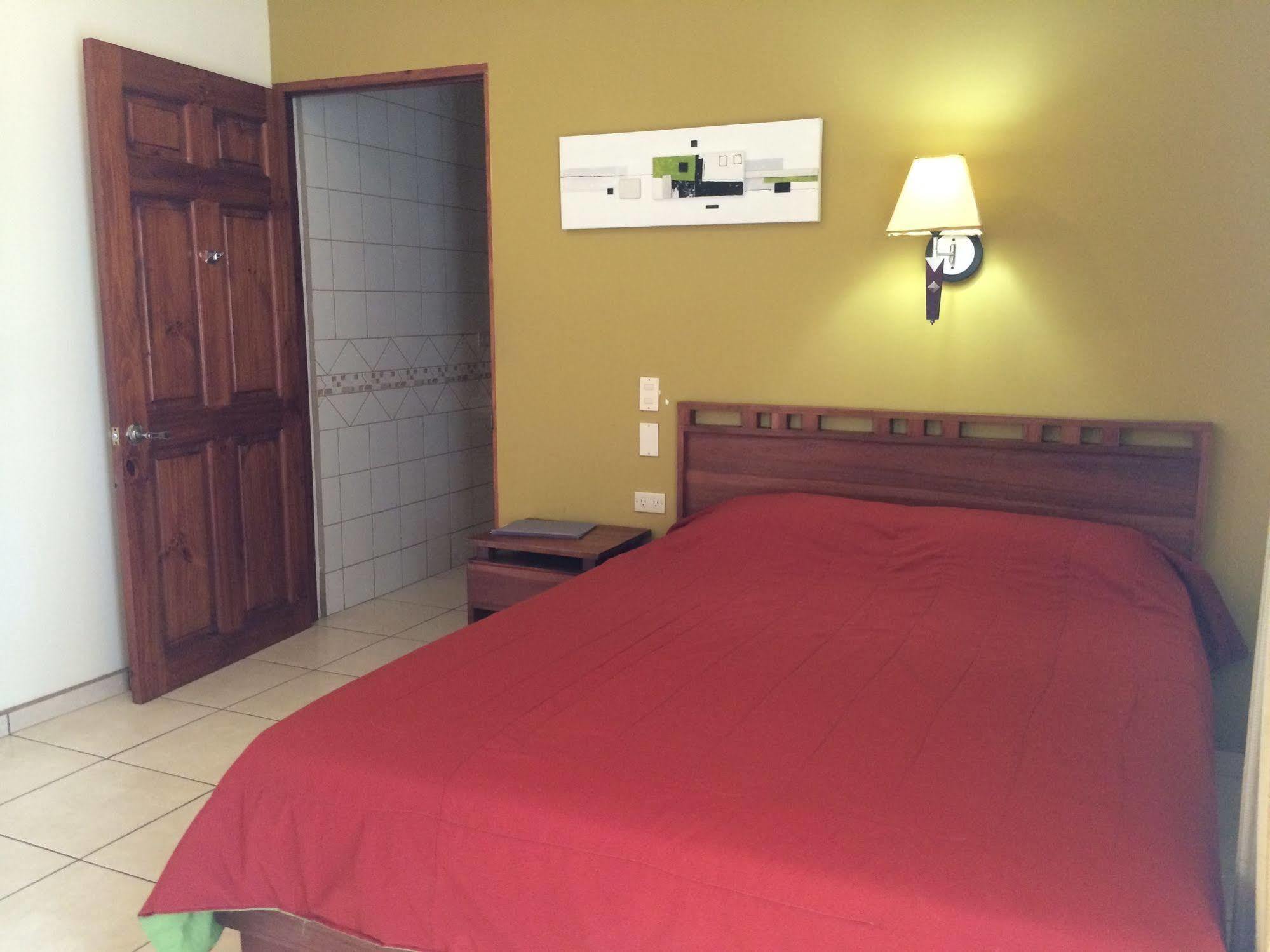 Hotel La Fortuna ภายนอก รูปภาพ